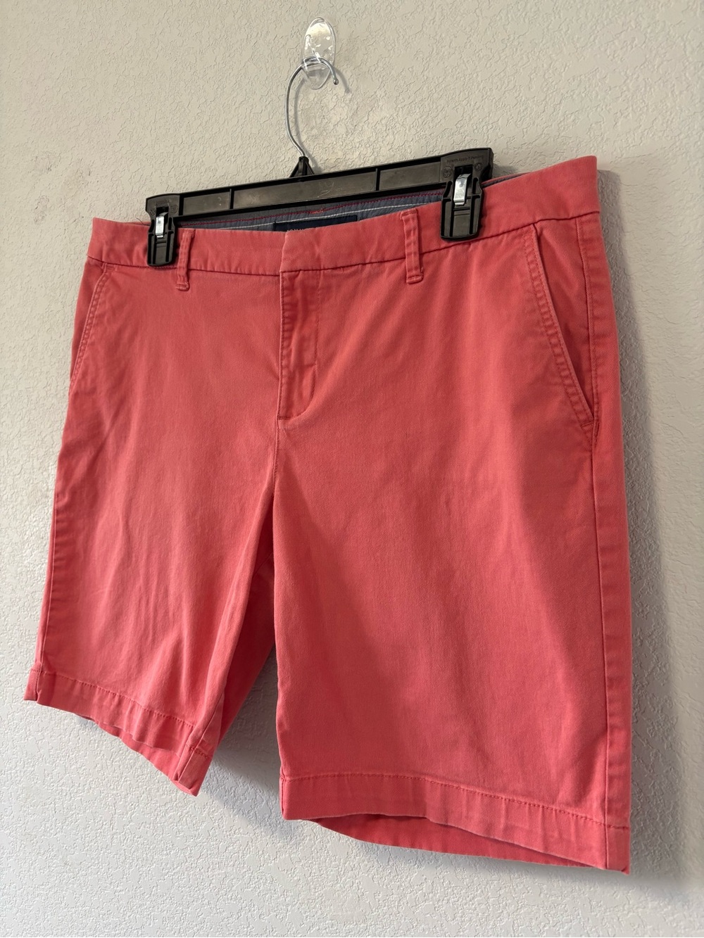 Tommy Hilfiger Womens Size 10 Coral Chino Shorts Stretch Cotton Preppy - Picture 2 of 10